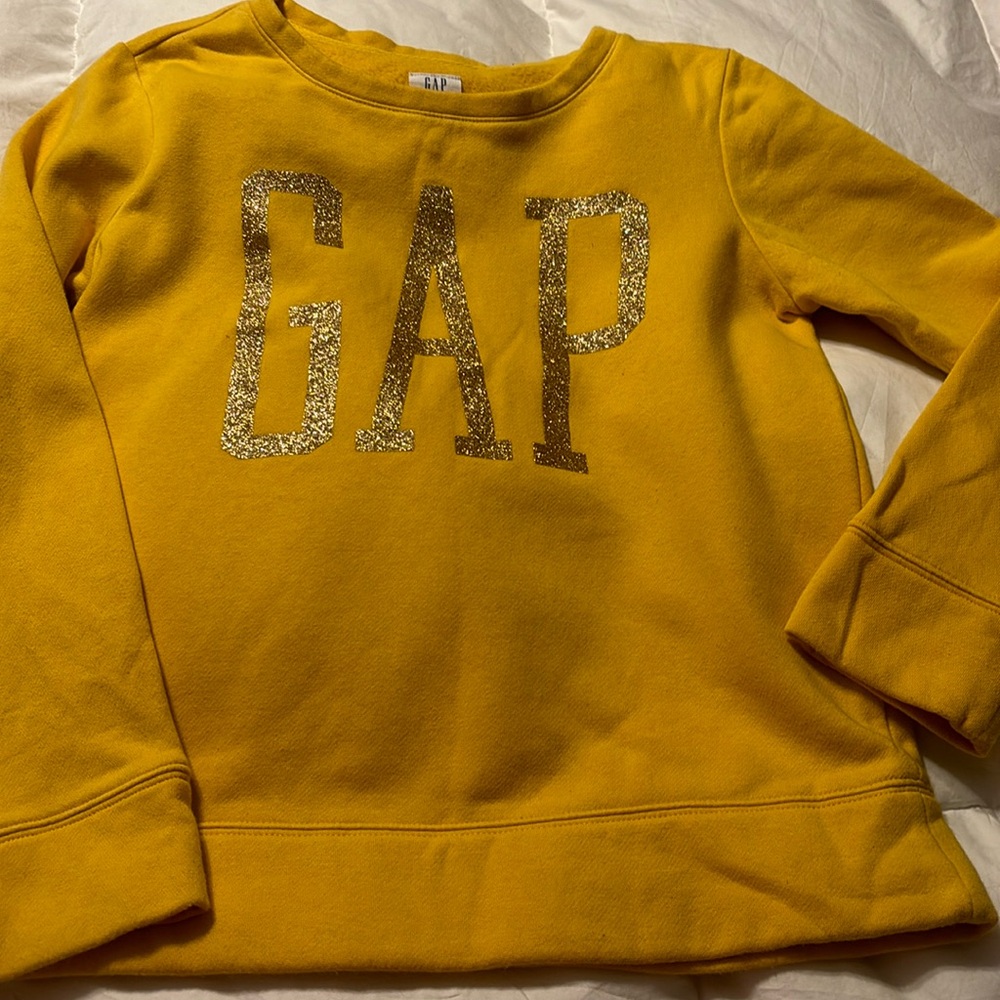 Gap sweatshirt Girls size XXL(14-16), yellow delicately used in great condition